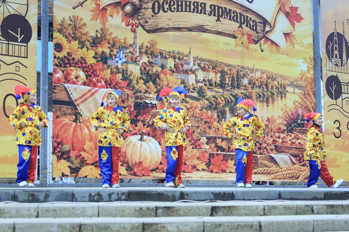 10.10.2026. Большая осенняя ярмарка у ЛДС «Кристалл».