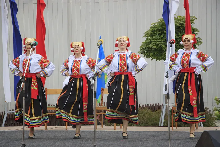 02.09.2026. Культурное пространство «У «Знамёнки»: концерт народного коллектива фольклорного ансамбля «Тамбовский задор» - «Россия в сердце, песня в душе!» с участием образцового хореографического ансамбля «Задоринка»