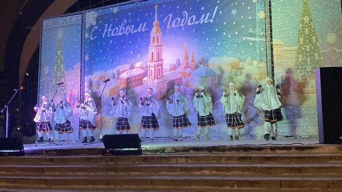 28.12.2025. Новогодняя программа «Тамбовское Лукоморье» на уличной площадке ЛДС «Кристалл»
