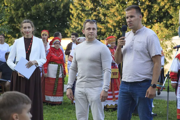 16.08.2026. Праздничная концертная программа «Дружно величаем, три Спаса отмечаем» в фитнес - парке по ул. Набережной 28/2