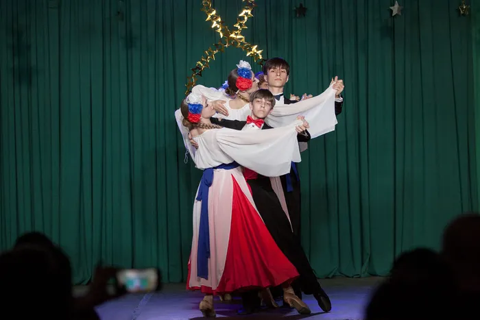 08.03.2026. Праздничная программа ансамбля спортивного бального танца «Олимп» - «Звёздный вальс»