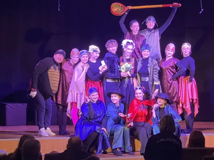 02.01.2026. Новогоднее семейное представление «Сказка в сказке»