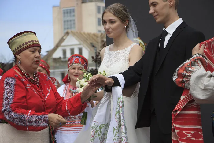 08.07.2026. «Ассамблея семейной жизни» в Сквере Музыкантов: встреча молодых семей в русском стиле «Семья – начало всех начал».