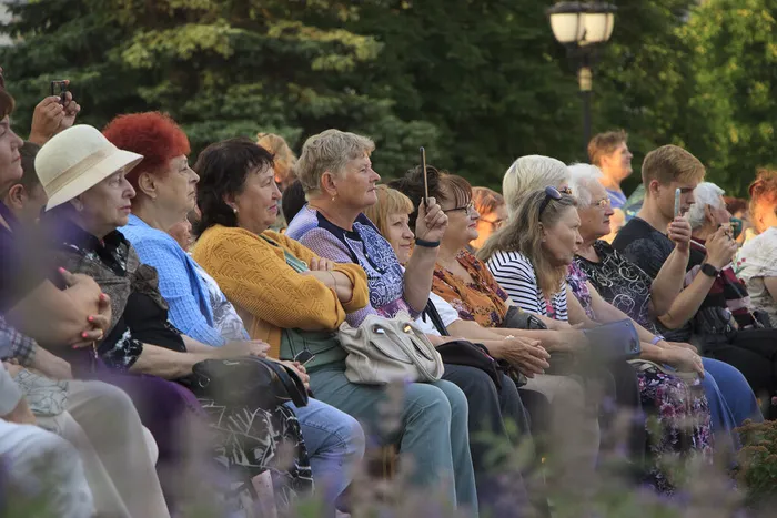 15.07.2026. «Культурное пространство «У «Знамёнки»: концерт народного вокального ансамбля «Дебют» - «Мечты сбываются»