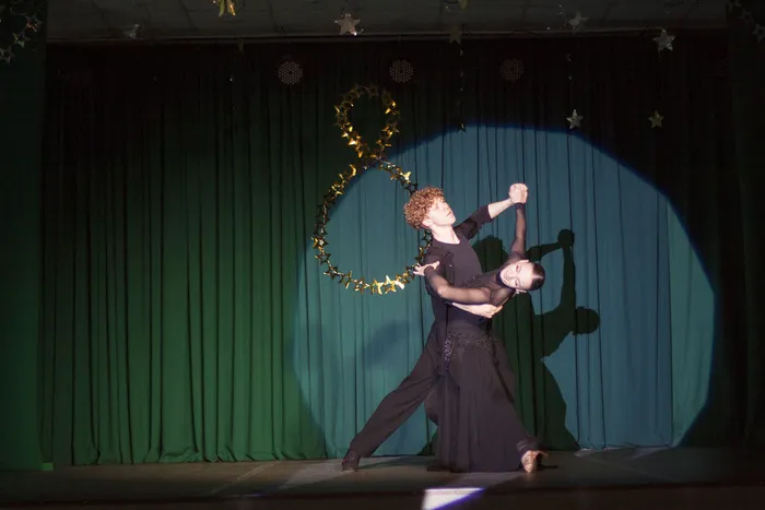 08.03.2026. Праздничная программа ансамбля спортивного бального танца «Олимп» - «Звёздный вальс»