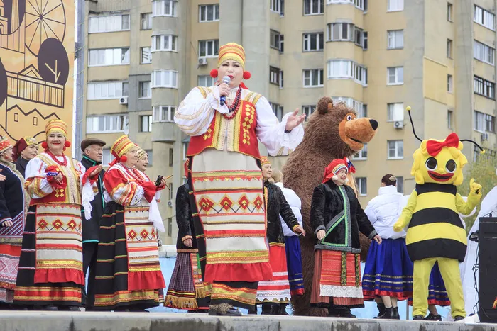 10.10.2026. Большая осенняя ярмарка у ЛДС «Кристалл».