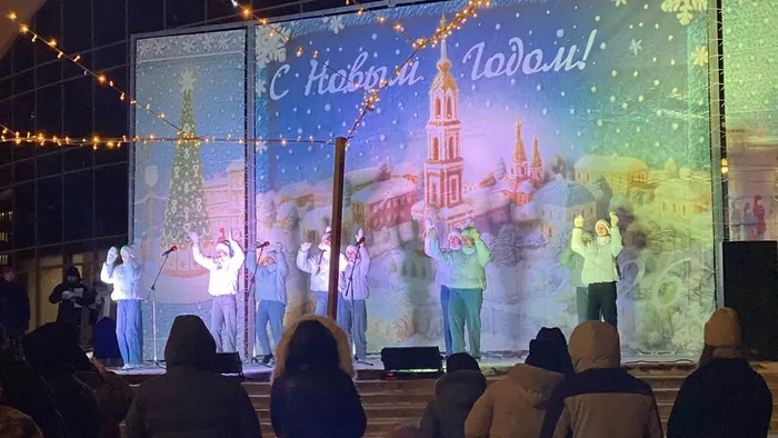 28.12.2025. Новогодняя программа «Тамбовское Лукоморье» на уличной площадке ЛДС «Кристалл»