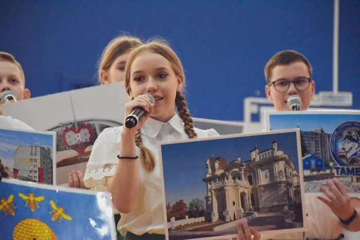 Выступление вокально-эстрадной студии «Мелодия» на открытии XXIII -го Фестиваля боевых единоборств, 31.03.2026