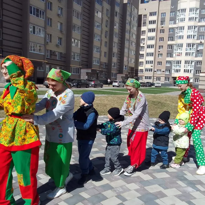 13.04.2024. Игровая развлекательная программа «На субботник всей семьёй» на улице Запрудный проезд, 8а
