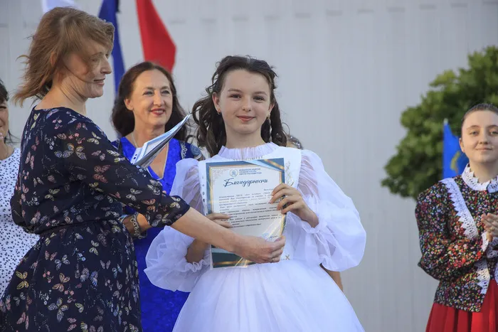 12.08.2026. Культурное пространство «У «Знамёнки»: концерт вокалистов творческих коллективов города и области «Парад солистов»