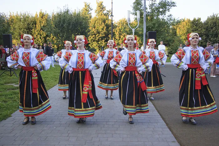 16.08.2026. Праздничная концертная программа «Дружно величаем, три Спаса отмечаем» в фитнес - парке по ул. Набережной 28/2