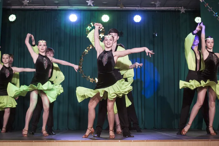 08.03.2026. Праздничная программа ансамбля спортивного бального танца «Олимп» - «Звёздный вальс»