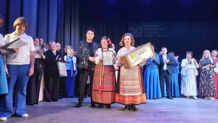 31.05.2024. Фото из публикации в сетевом издании «Государственный Интернет-Канал «Россия» о победе ансамбля «Тальяночка» на конкурсе, посвященном 95-летию А. Н. Пахмутовой. На фото - участники ансамбля. Фото: архив ДК «Знамя труда»