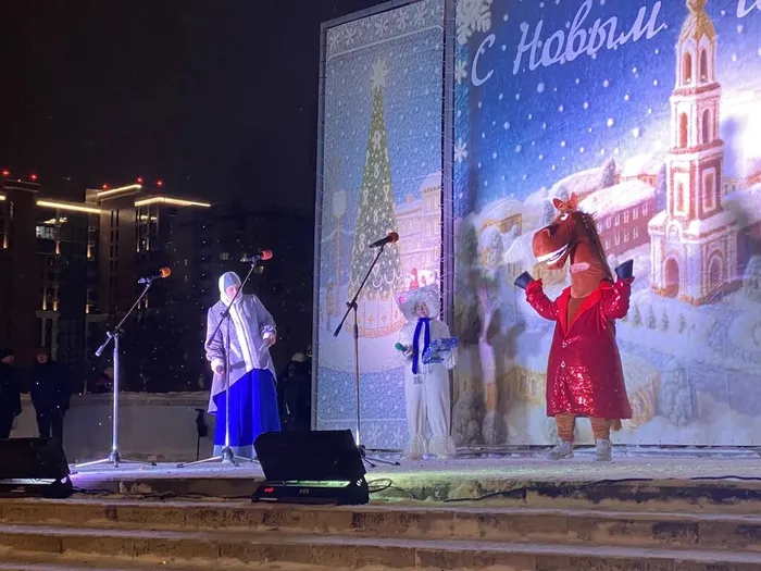 28.12.2025. Новогодняя программа «Тамбовское Лукоморье» на уличной площадке ЛДС «Кристалл»