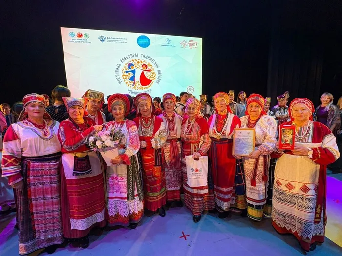 1-й день Фестиваля: заслуженный коллектив народного творчества «Тальяночка» на сцене учебного театра ТГУ им. Г. Р. Державина, 13.11.2025